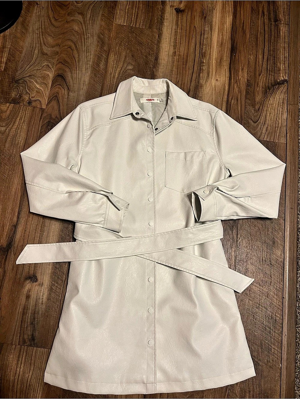 Eggie Belted Trench Coat in White Size XS Like New